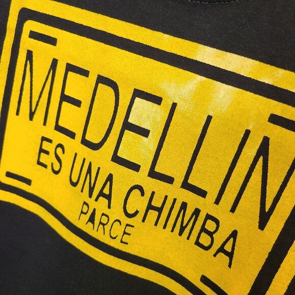 Medellin Es Una Chimba Colombia Black Yellow Short Sleeve Cotton Tshirt Womens M - Picture 9 of 14